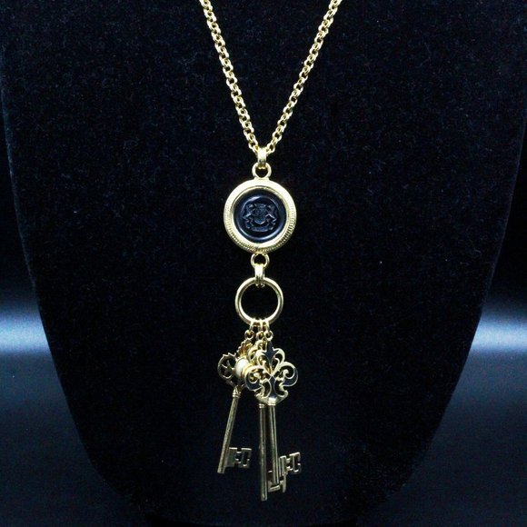 Joan Rivers Contemporary Multi Keys Intaglio Pendant Signet Etruscan Style Neckl - Picture 2 of 14